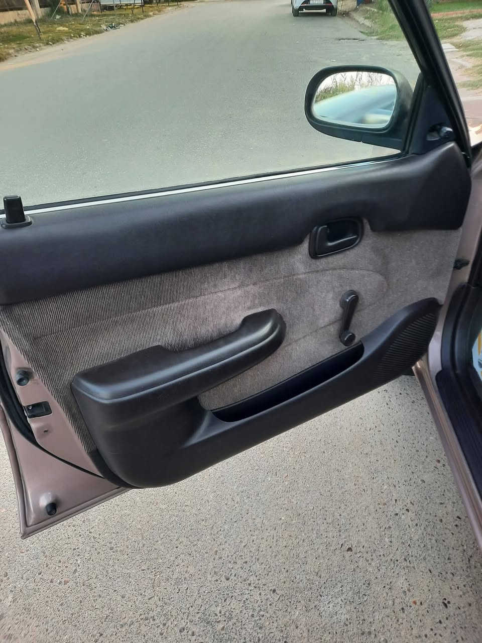 السلام عليكم 
كورلا موديل ١٩٩٣ يسرا 
بلادي جديدة على وضع الشركة ✅✅
مكفولة كفالة عامة ✅✅

مكانها بغداد
 حي الجامعه

 للاستفسار اتصل
***********
 ***********
