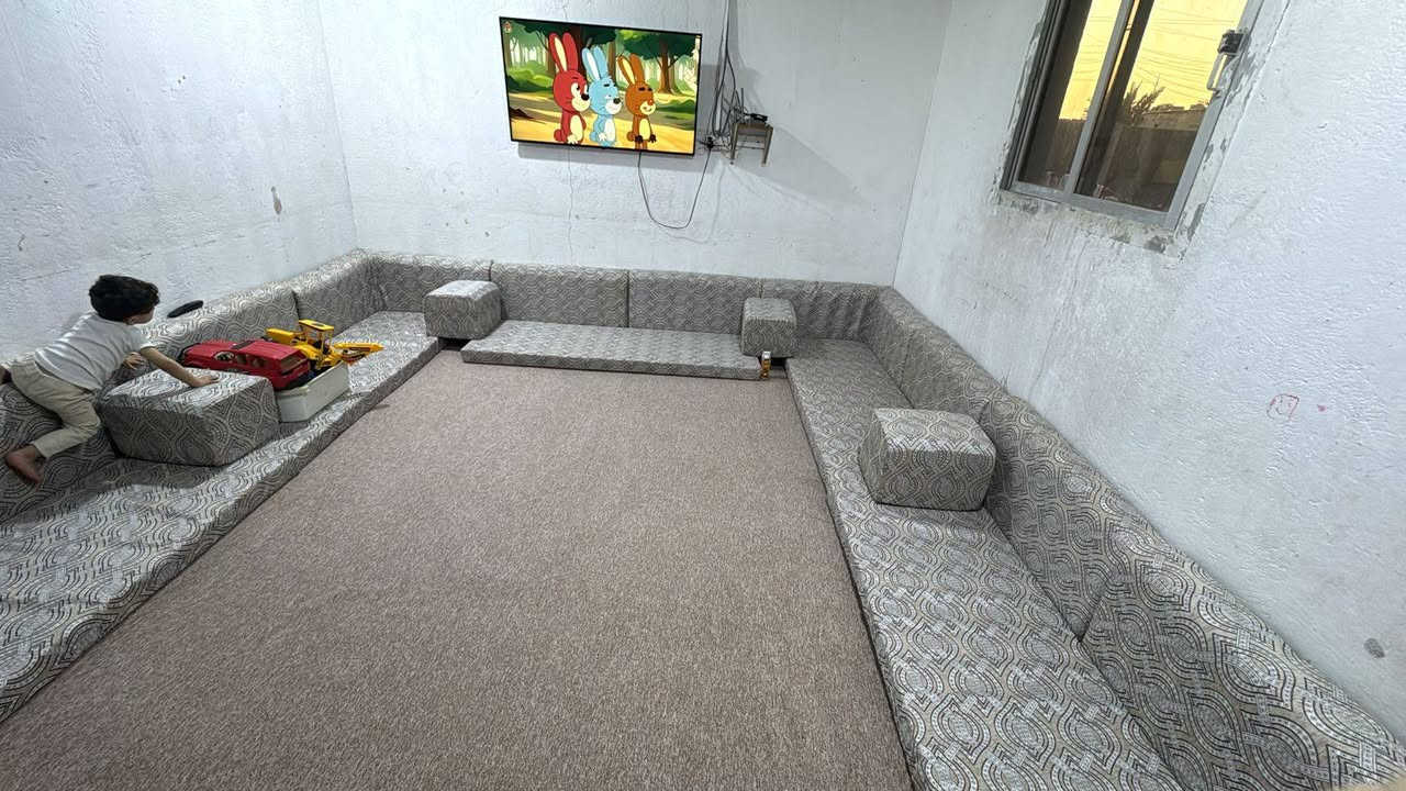 السلام عليكم كعده عربيه طول ١٤ متر  للبيع السعر ٥٥٠ العنوان الزبير


**إذا كنت صاحب هذا الإعلان وتريد حذفه لأي سبب، رجاءا أرسل رسالة إلى الدعم الفني**