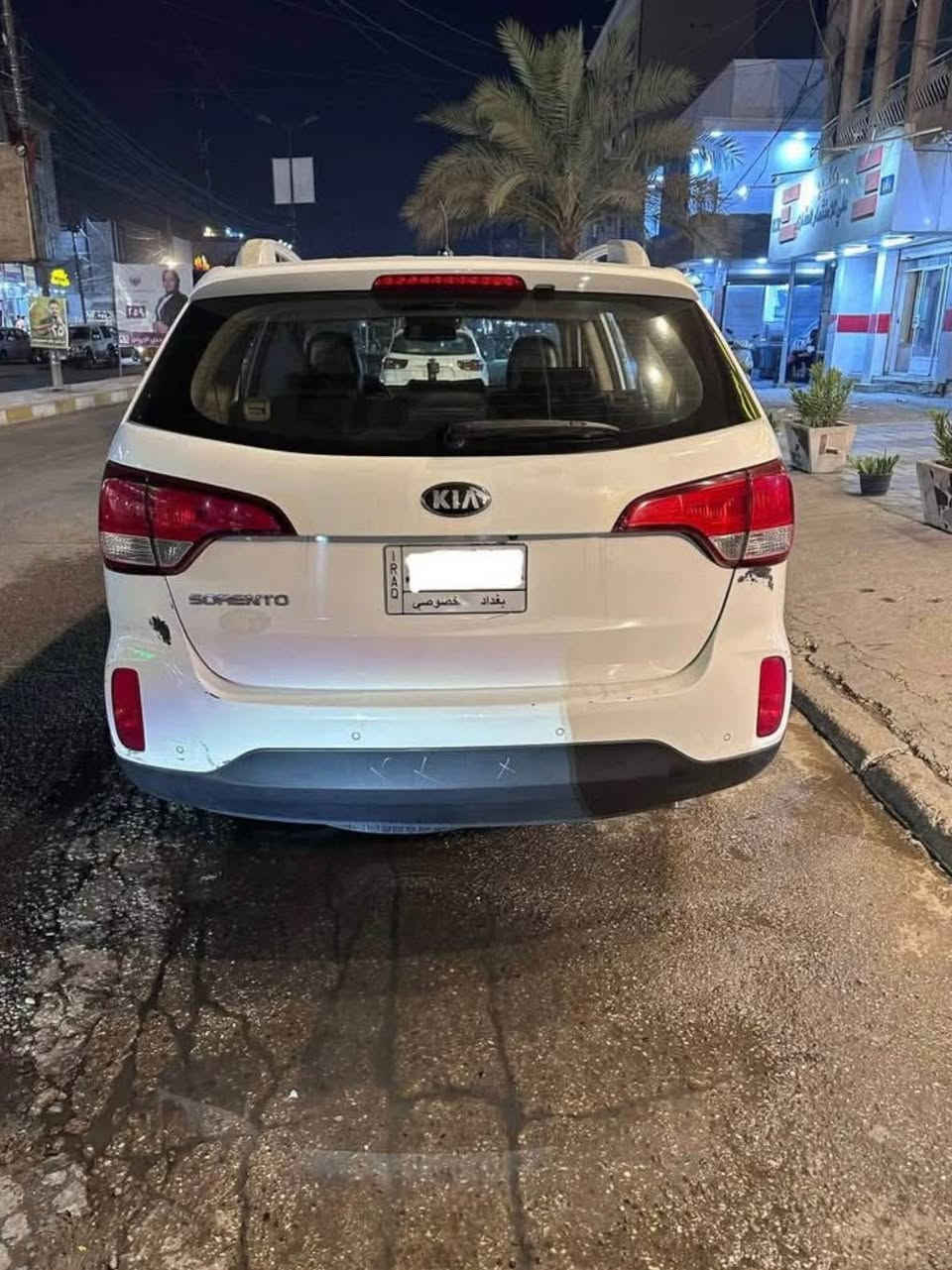 السلام عليكم اخوان فدوه اروحلكم المو شراي ليجي وليتعبني
سورنتو 2015 اربعه سلندر مكينه مفتوحة مبدل بيهه كازكيت لان جانت متروكه سياره وارد كوري كلين تايتل بس بالعراق نضرب الجاملغ الخلفي فقط لا غير بدون دواخلٍ
بجم كبس سيارة خير من اللّٰه مموكفتني بشارع نهائياً
رايدهه ب 153 وبيهه مجال وماكطع سعر بالتلفون تجي و تشوف بعينك
*********** بغداد, العراق
