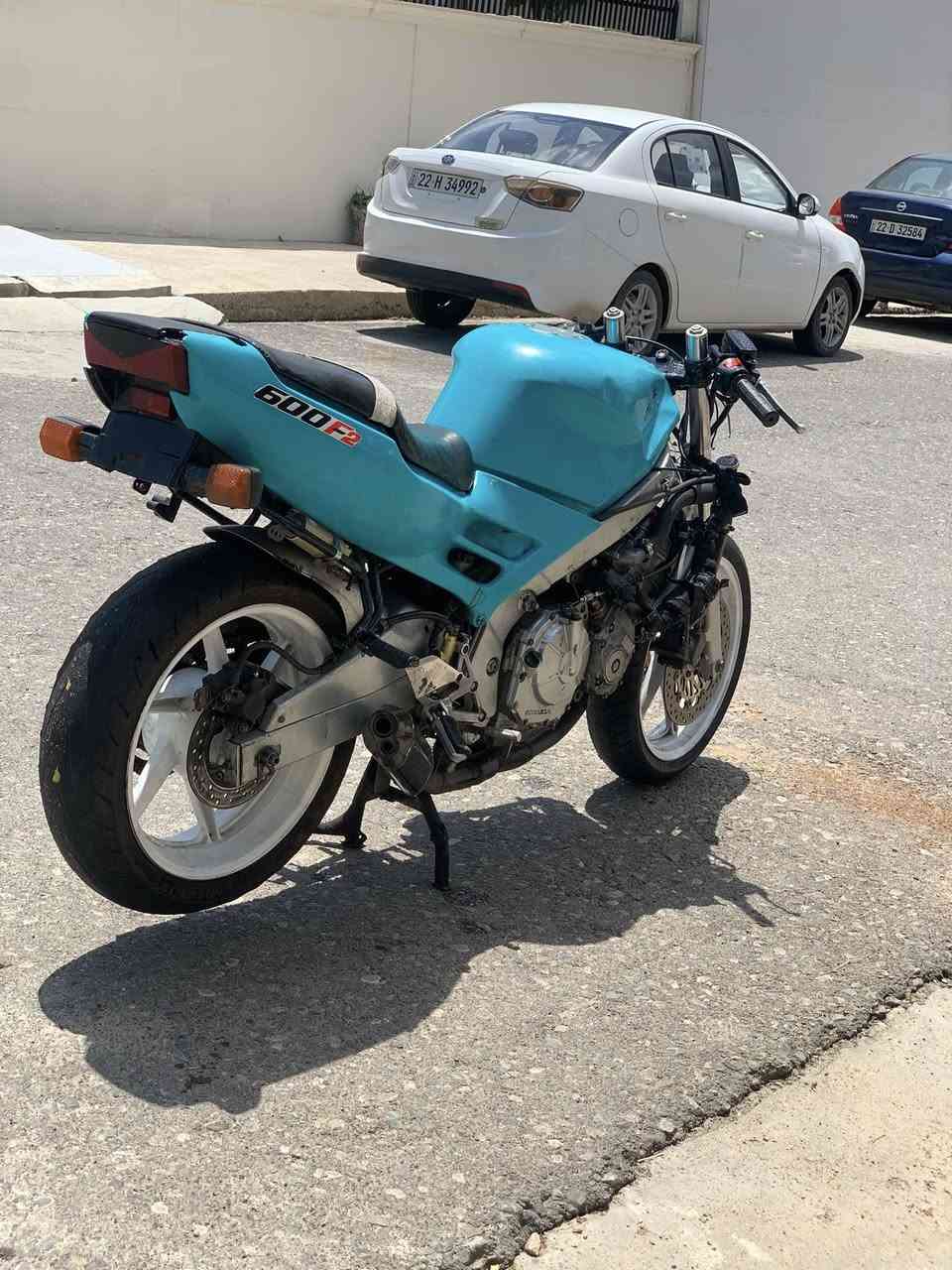 السلام عليكم دراجه بطح f2 مكينه600 كير ومحرك بشرط كبس بس كور مفتوح لاصوت لاتبخير سعر 7اوراق وبيه مجال ***********
ملاحض زنجيل بي صوت خفيف
