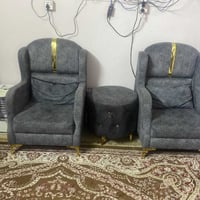 ٨ مقاعد وعندي توصيل ٠٧٧٠٦٤٣٨٨٧٥