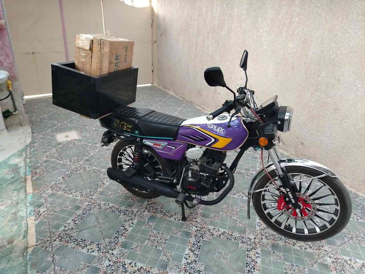 دراجه سافان للبيع موديل 2025باب الاول الوزن الثقيل
محرك الأصلي سولنك الأسود حجم 200cc 
نضافه 100%مختمة سبع ختومات تشغيل عن بعد بصمة 
ضاغطة وزنجيل شاشه بلازما 
السعر 800 قفل مكاني بابل 
قضا المحاويل ***********
