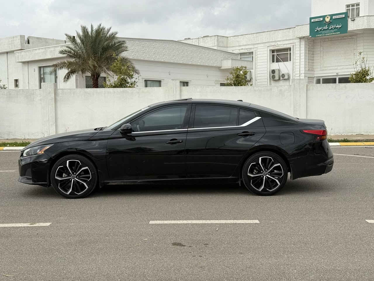 نيسان التيما 2023 SR PLUS
فول مواصفات SR PLUS : بصمه , تشغيل عن بعد , وايرليس جارج , شاشه لكزز , سلايد , لايتات زنون , لايت لد , رادار امامي , رادار خلفي , رادار بالمري , ويل كب , ابواب بصمه , كامره , حساس خلفي , كشنات جلد , كشن كهربائي , اشاير بالمري , تحكم ستيرن , شفتات ستيرن , تحديد مسار , تحديد سرعه , كشن هيتر , ٢١ ميل  ماشيه
کلین بدون صبوغ حتا دعاميات بيلادي
بدون ارياك
السيارة ماشاءالله كلش جديده 
شاصي و لغد بشرط  بجم كبس 
كير و محرك على حطت الشركة
حجر بيئه و رادار بلادي شركة

سعر : ١٨٠$  ورقه بيها مجال بصيت 🔥🔥
للاتصال : ***********  واتساب موجود 📞
