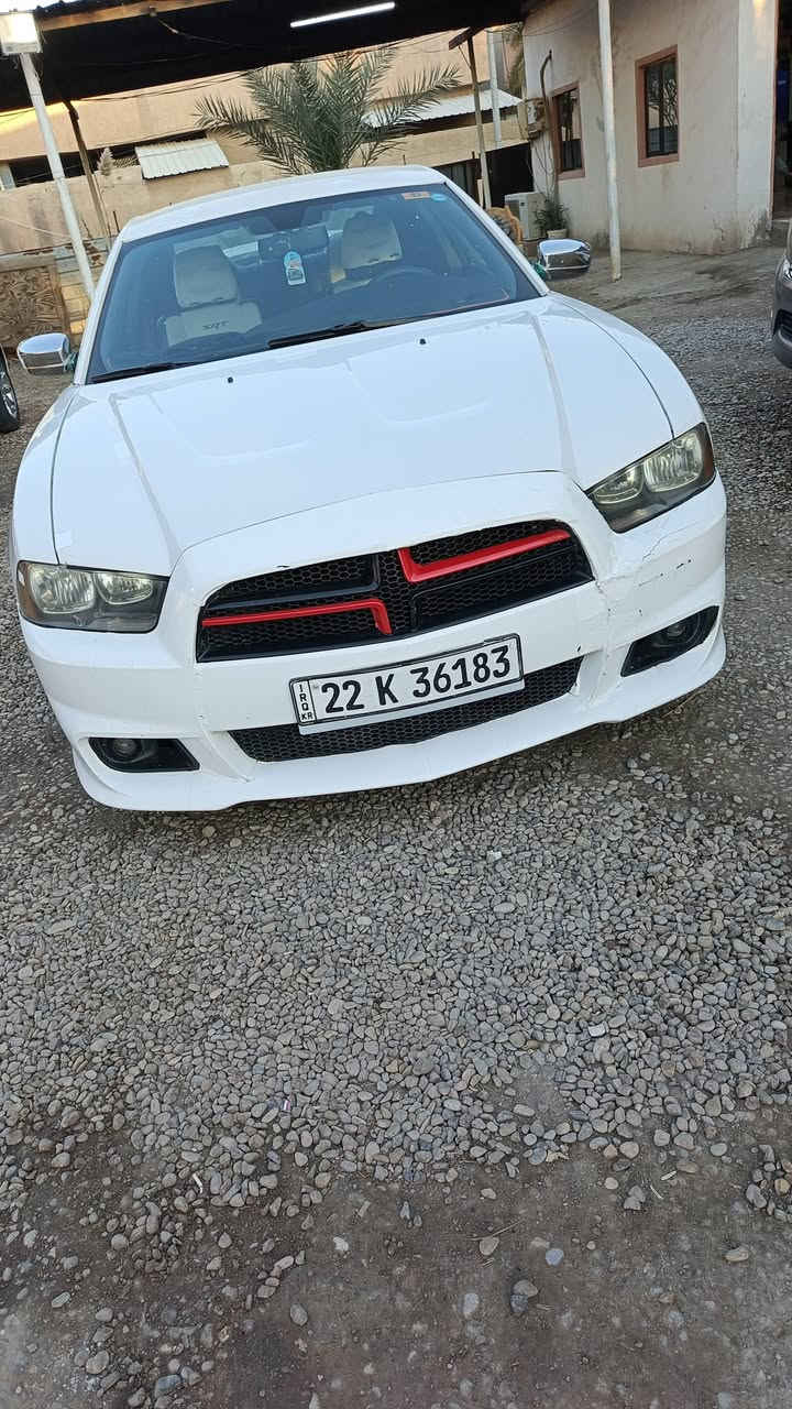 جارجر
2011
مكينة 3600
مكينة كير أكسل كفاله
تخم تاير
عربانه جديدة
تبريد تدفئة شغال
كير عصة
شاشة جبيرة
كفاله من صبغ وتبديل 
وارد كندي داخلة كلين تقرير موجود
مكانه ديالى جديدة الشط
سعر 145
***********
