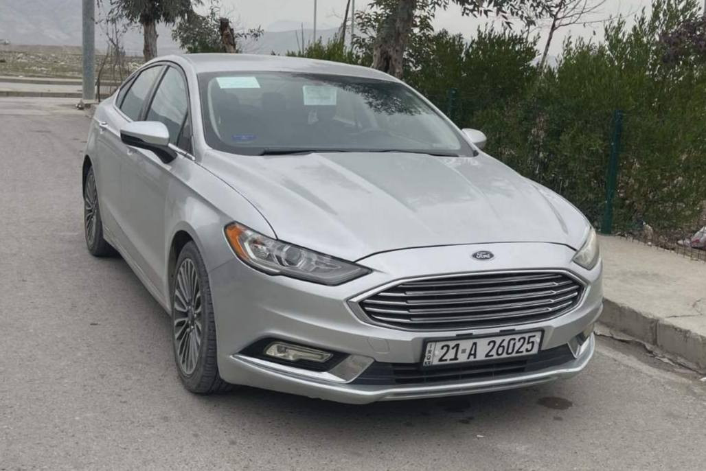 فۆرد ڤیوژن 2018 ی سلڤەر مواسەفات S
57 میل ڕۆیشتووە. 
سەنەوی هەتا 2030 نوێ یە
 بە ناوی خۆمەوەیە 
هیچ مەسرەفێکی تێدانیە 
بە جوانی و پاکی ماوەتەوە 
بۆنت و چەمەلاغ بۆیاغە بێ ناو گرتن 

سـعـر : لە کۆمێنت داوابکە ڕاستەوخۆ بۆت دێت 📥 

گێر و مەکیەنەی بەشەرت 
هیچ کێشەیەکی تێدا نییە 

ژمارەی خاوەنەکەی 
***********
