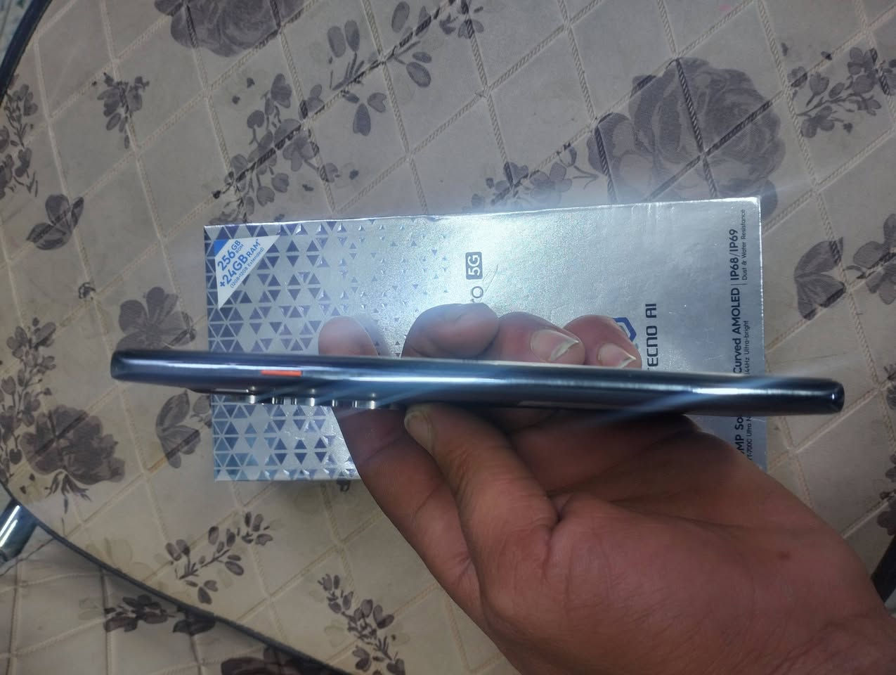 تكنو كمون 40 ابرو فائف جي للبيع ذكره 256 رام 12+12 نضافه فول


**إذا كنت صاحب هذا الإعلان وتريد حذفه لأي سبب، رجاءا أرسل رسالة إلى الدعم الفني**