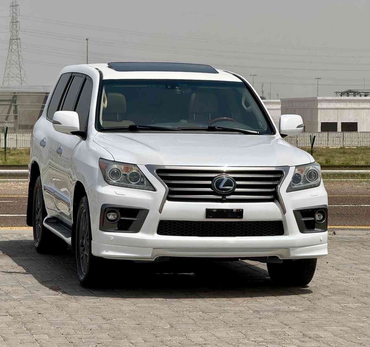 ستيشن لكزس LX570 
خليجي
موديل 2014
7مقاعد 
فل اوبشن 
فتحة سقف + مقاعد جلد 
مثبت سرعه + مري كهربا 
تبريد وتسخين كراسي + ثلاجة 
كراسي  كهربا  + ذاكرة مقاعد 
ممشى 242000 كم
مسرفس كامل
جاهز للتسجيل
بدون اي اعطال او مشاكل
بحالة ممتازة جدا
 مطلوب 88,000 درهم 
قابل لتفاوض الشارقة, الإمارات العربية المتحدة


**إذا كنت صاحب هذا الإعلان وتريد حذفه لأي سبب، رجاءا أرسل رسالة إلى الدعم الفني**