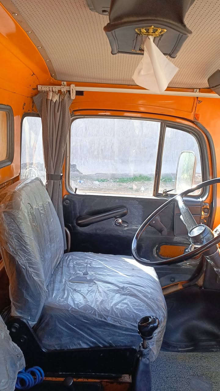 اسلام عليكم اقجم موديل 81 مايلر ومطول نضيفه كلش سياره بسمي برغي متصرف عليها كبل للشغل مال جناي للاستفسار ***********
