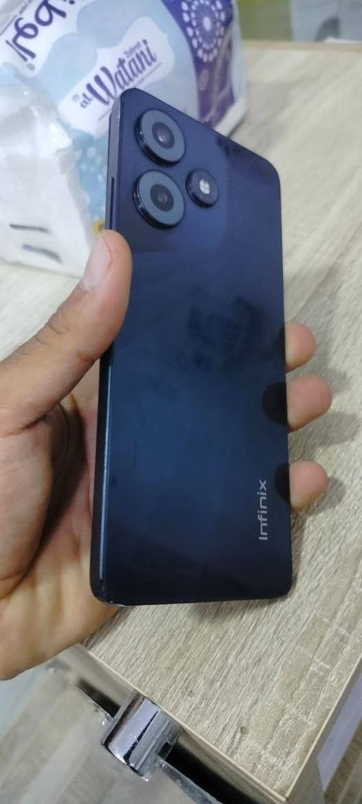 انفنكس هوت 30 ذكراته 256 عشوائيه 8 جهاز ممفتوح  فقط فطر بسيط بل شاشه تفاصيله اكثر خاص 
سعره 95 الف بي مجال بسيط 
 واتساب أو ماسنجر 
***********
