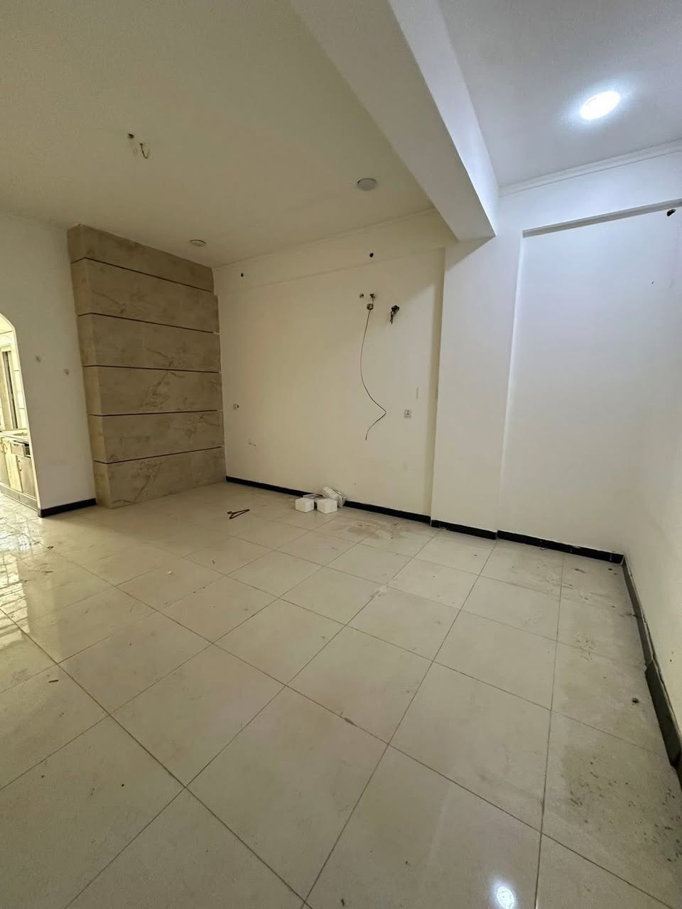 #لــــــــلايجار/شقة بناء جديد 🌐
_____________♻️
 📍محتويات الشقة -غرفتين نوم وهول ومطبخ ومجموعة وبلكونة مجهزة بأناره -مع سخان -مع تانكي 

📍الموقع -الخسروية موقع جيد 
#لــــــــلاستفسار ________***********
#عقارات #بيوت #شقق #اراضي #دور #سكني #تجاري #بيع #شراء #رهن #استثمار #بناية #عرصه #تعقيب #ايجارات #دفع_مبلغ_تطلوعه_من_مجمع_الكوثر
#
نستقبل عروضكم التجارية والسكنية 
_______________________عقارات الامير في بابل شارع /60 مدخل حي الحسين مقابل مدينة حمورابي السياحية
