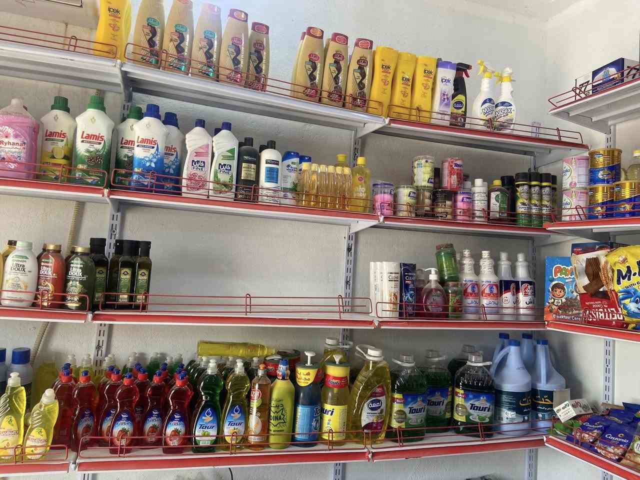 السلام  عليكم رفوف. مال محال.    للبيع.    رفوف كامله. كلها تجهيز محل  مكاني ناصريه. قلعه سكر ***********
