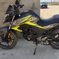 هوندا هورنت ١٦٠ موديل ٢٠٢٤ ماشية ٨ الاف  اوراق كاملة بيهة شخص بسيط بال...