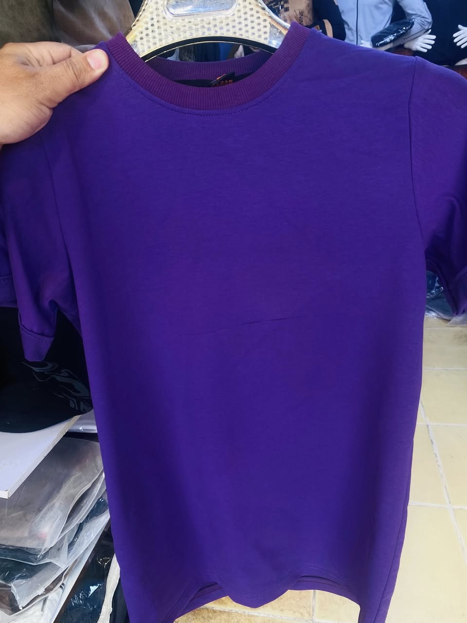 السلام عليكم                                                              تنزيلات تيشرتات 
صيفي  نص (ردن) اي قطعه ب3 قطعتين ب5 
تراك رجالي باقي آخر 8 قطع اي قطعه ب 10 
الموقع السوق القديم مقابيل شركه المسعودي محل دحام شاكر


**إذا كنت صاحب هذا الإعلان وتريد حذفه لأي سبب، رجاءا أرسل رسالة إلى الدعم الفني**