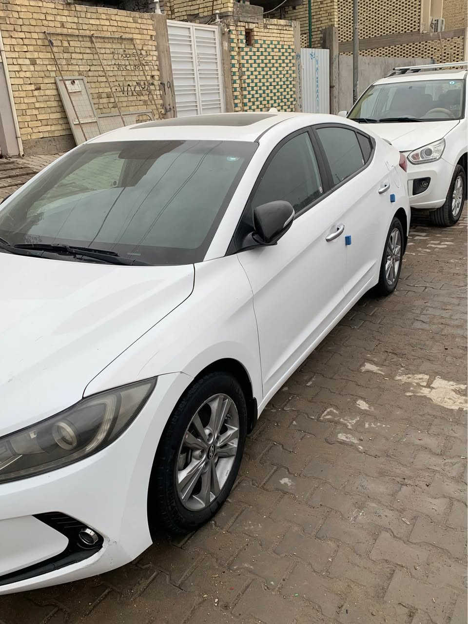 سلام عليكم…
النتره خليجي 2017 فول عده بصمه سياره كفاله عامه من صبغ وتبدليل وضربه بيهاا طخه موضحه بل صوره وعافيهاا على وضعيتها.
رقم أربيل دولي هزه وسنويه جديه سياره بسم شركه 
العنوان النجف الأشرف 
السعر ١٤٥ 
*********** Singapore
