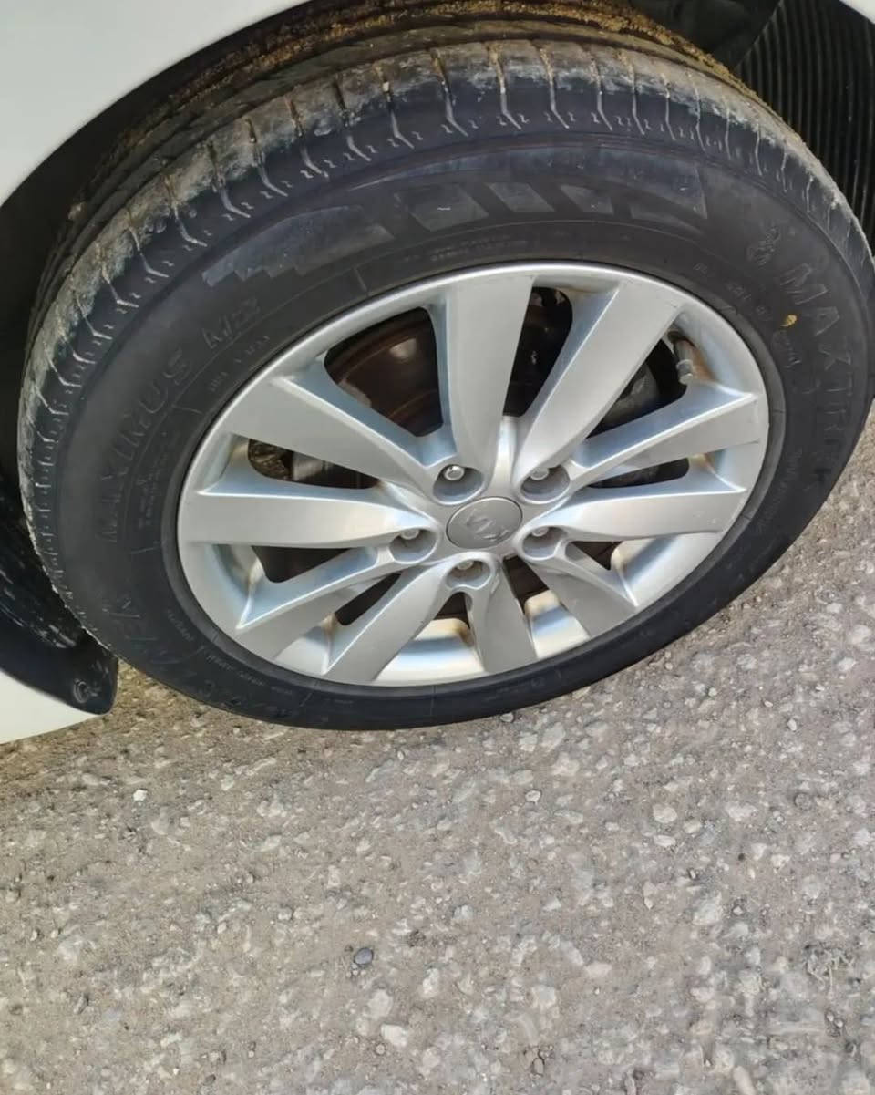 سلام عليكم تخم ويل كب الصلي هوه وتايراته جدد
سعر 270وبي مجال هاذه رقمي ***********
