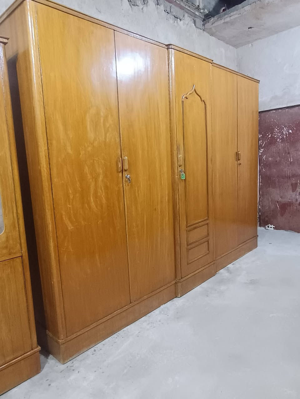 غرفه تسكام شغل ثقيل السعر 550مكانها حله شارع 80الشراي يتصل ***********
