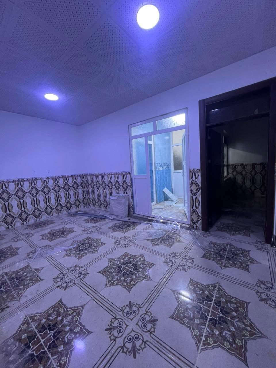 #للايجار فيلق قرب جامع هاوكاري مساحته 150 متر فول سيراميك وسقف ثانوي للاستفسار ***********
