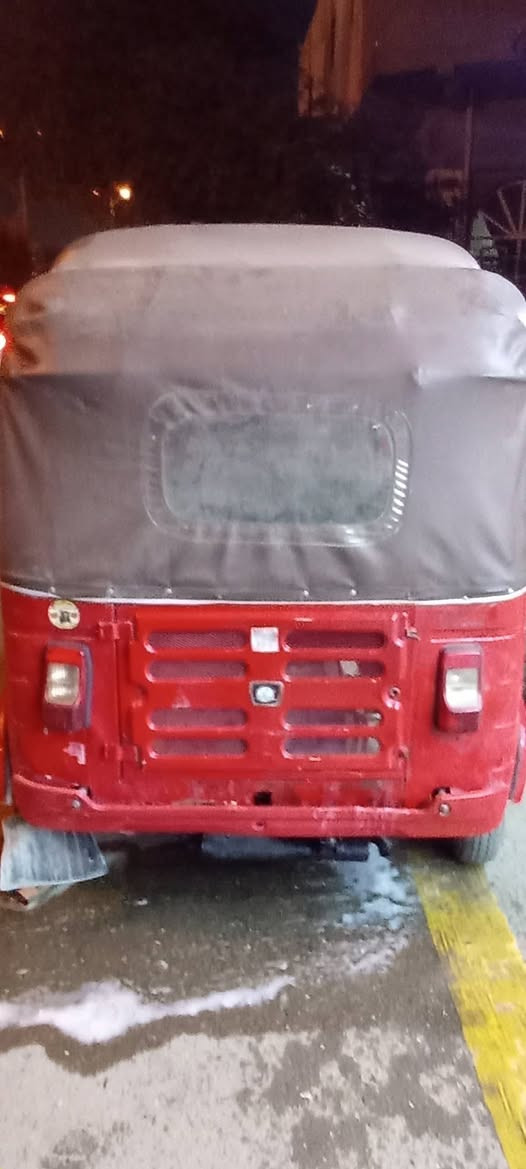 تكتك موديل 2017اوراق اصليه بيها ملاحضات صغيره مكينه مال 20 لاتنقيص ولا تبخير لاستفسار الاتصال ***********
