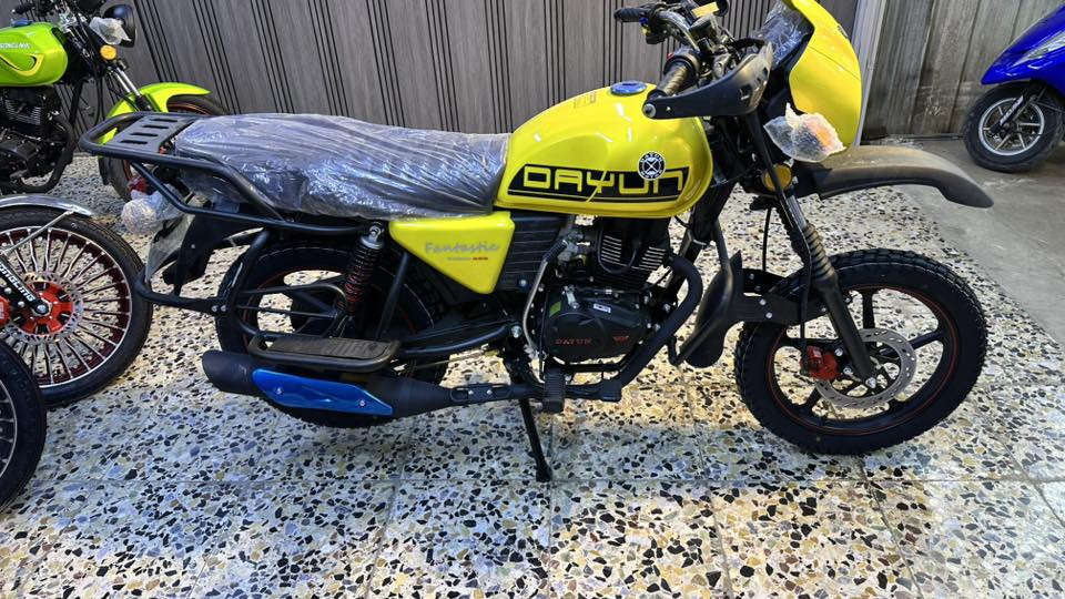 البيع بالنقد والتقسيط القسط الشهري 135 الف 
العنوان بغداد شارع فلسطين شارع الظلال 
يوجد توصيل داخل بغداد وجميع المحافظات 
‭0778 114 7176‬
