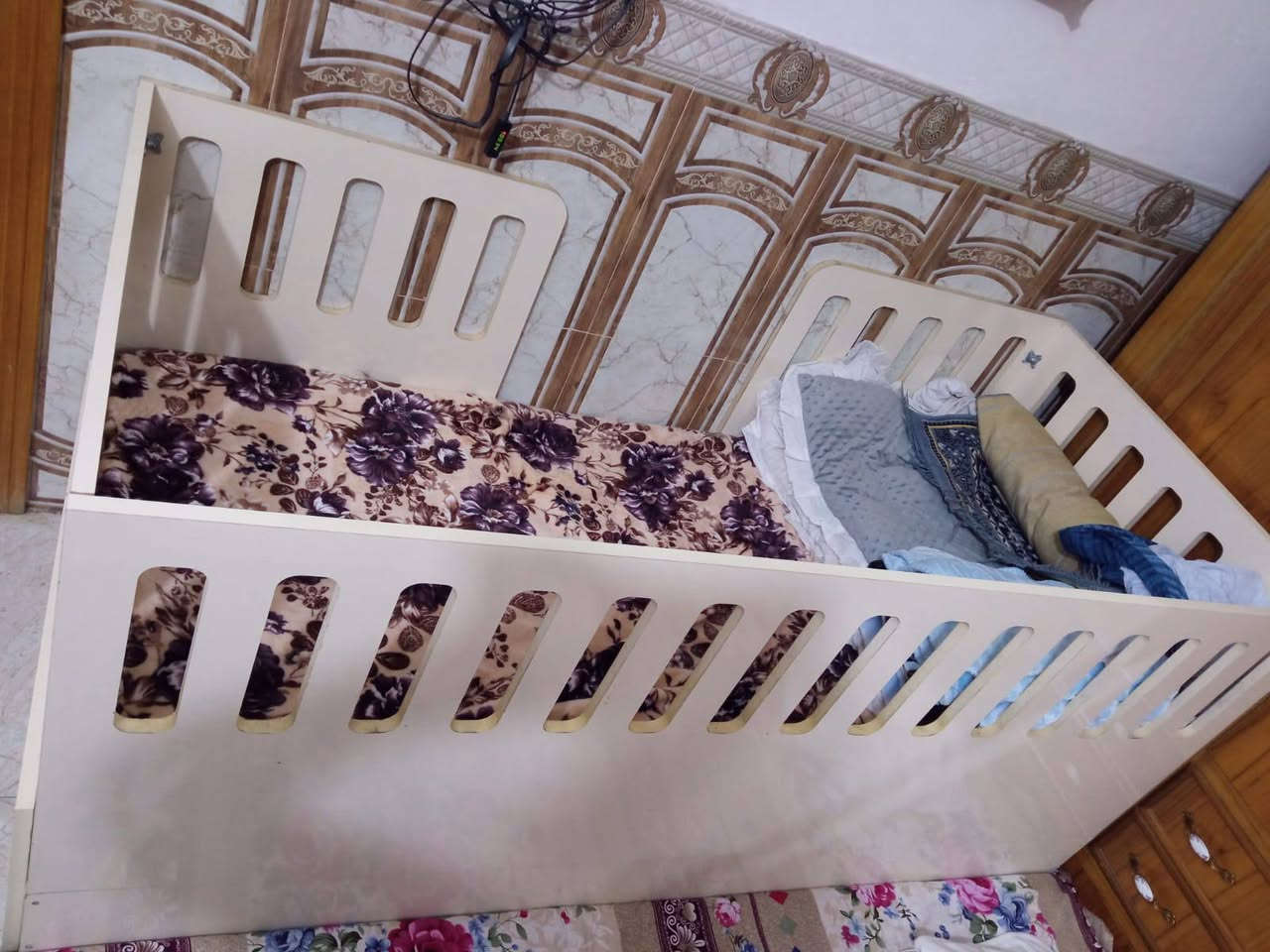 سلام عليكم اليوم متوفر جربايه اطفال مستعمل كلش قليل طوله 1ونص وعرض 1متره المكان كربلاء حي العباس للشرايي اتصل أو واتساب📞 ***********

