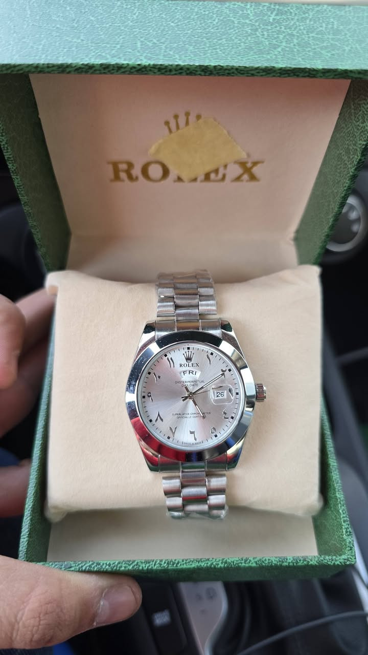 اجمل تشكيله من ساعات السوبر ماستر والكوبي بأسعار مناسبه للحجز مجموعه متنوعه من اجمل الساعات*********** واتس اب
