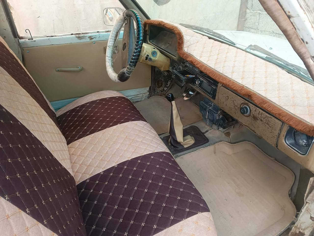 السلام عليكم بكم 80 كربون بنزين شرطه تحويل السعر 28 ورقه وبي مجال الموصل الساحل 
الايمن************** ***********
