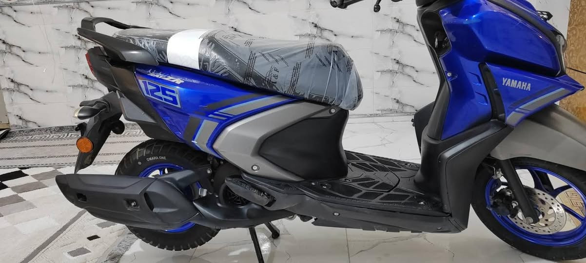 ZR2023للبيع
لون ازرق مميز 
ماشيه 4000
سعر مليونين وبيه مجال قليل حك جيه ***********
