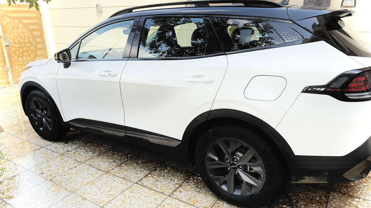 سبورتج خليجي 2022 هايبرد فول الفول المواصفات الي بيهاا ماموجودة ب25
السيارة وكالة عامة شخط مابيهه 
ماشيه 10 الاف كيلو متر  زيرو
تو كلر +فتحتين 
حساسات رادارات 
كامرات من كل جوانب السيارة
كامرات بالمري
كامرة امامية 
الكامرة الخلفية دوارة 
كشنات الامامية كهربائي وتدفأة تبريد
كشنات الخلفي فقط تدفأة
الغرفة مالتها لونين بيجي و نيلي 
سيارة تاخذهه مدوخ راسك بيهه فول الفول زيرو بعدهي
 لاسق الشركة بيهه 
السعر 210وبيهه مجال 

رقم هاتف ***********
