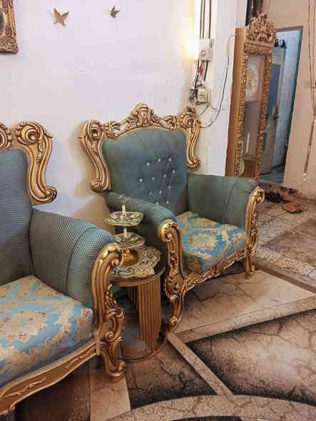 تخم زان عشر مقاعد مع سيت طبلات نظافه فول تكمه ماينشال لسعر 500بي مجال بسيط مكان مشتل شارع لمطبك مستعجل على لبيع *********** بغداد
