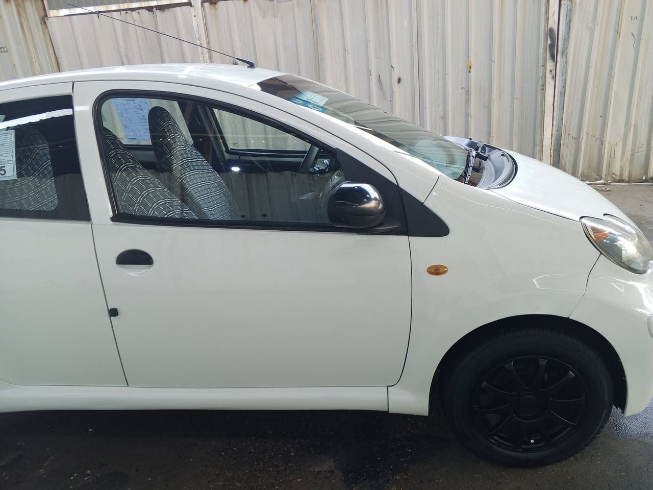 BYD,F0موديل 2013 بصمه كير عادي بدون حادث محرك وكير مكفول
سياره جاهزه ماشيه 157الف تبريد شغال سعره 38ورقه
للاستفسار ***********
