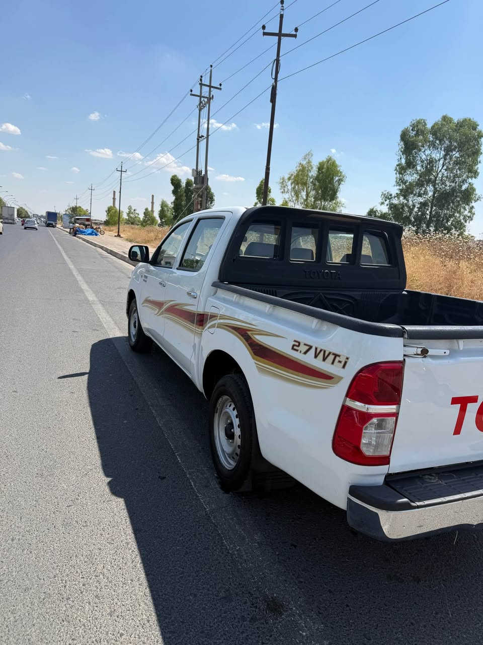 مەرزیە ٢٠١١ فەلاحی ناو سۆر ١ پارچە بۆیاخی هەیە  سعری ١٥٣ وەرەقە و مەجال
*********** أربيل, العراق
