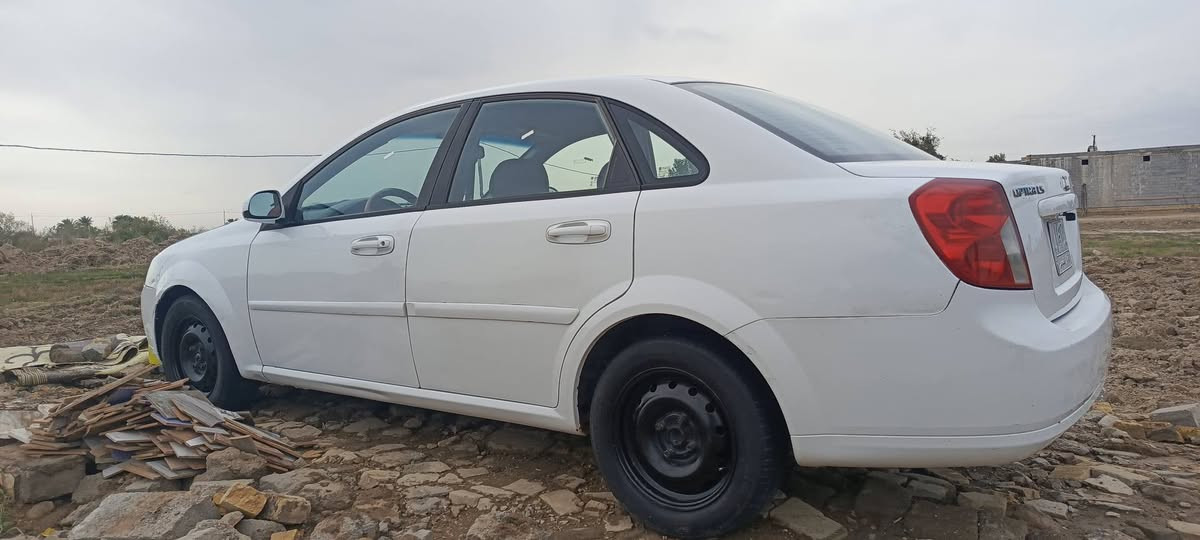 سلام عليكم للبيع اوبترا موديل ٢٠١٤رقم ذي قار سنويه جديد سياره جاهزة مال جناي كير عادي مكينه حلو حدايه 75بل ميه تبريد شغال دواخل نضيفه مكفوله ماعده بيه بارد باب السائق والخلفي بيه رش صبغ شويه السياره شوف العين مكفولة من الضربه مكان الناصريه قضاء الغراف رقم الهاتف *********** تحويل بسم صديقي السعر ٧٠ وبيهه مجال
