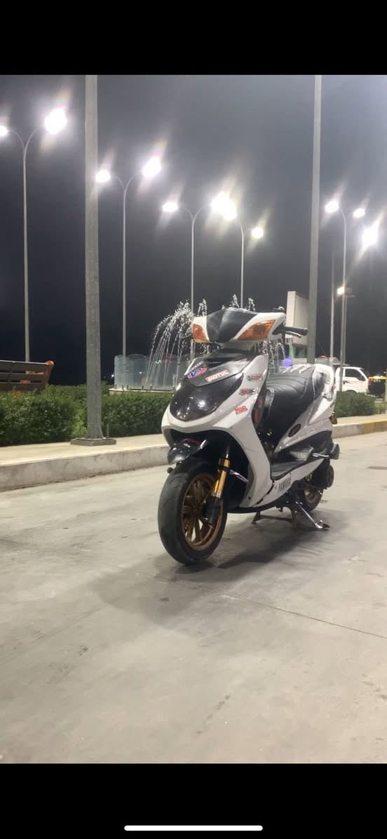 سلام عليكم 
سكنس فحل طلاعات خطين الدراجه مزوعه تزويد بيها كور بصمه مكينه 59ونص كلجات wfكت كامل بيها صالنصه بوري عدل بيها ملاقط فراك بيريك كلا انسي واي قاعده مال رقم وفلاوين وقاعده شاصي وصدر byفج برمبو 4بوش تطولله صينيه  بيها ويلاله رياضي مشيف قبق جوزه كرزي قطرت دهن +قطره اكسل كرزي وبيها هواي نواعم الدراجه ملغومه لغم شراي يتفض خاص ***********(مكلف بل نشر ) متواجد واتساب فقط خابر وبيك خير ودلل ❤️

مكاني بغداد جزيره بغداد السياحيه 
سعره واتساب
