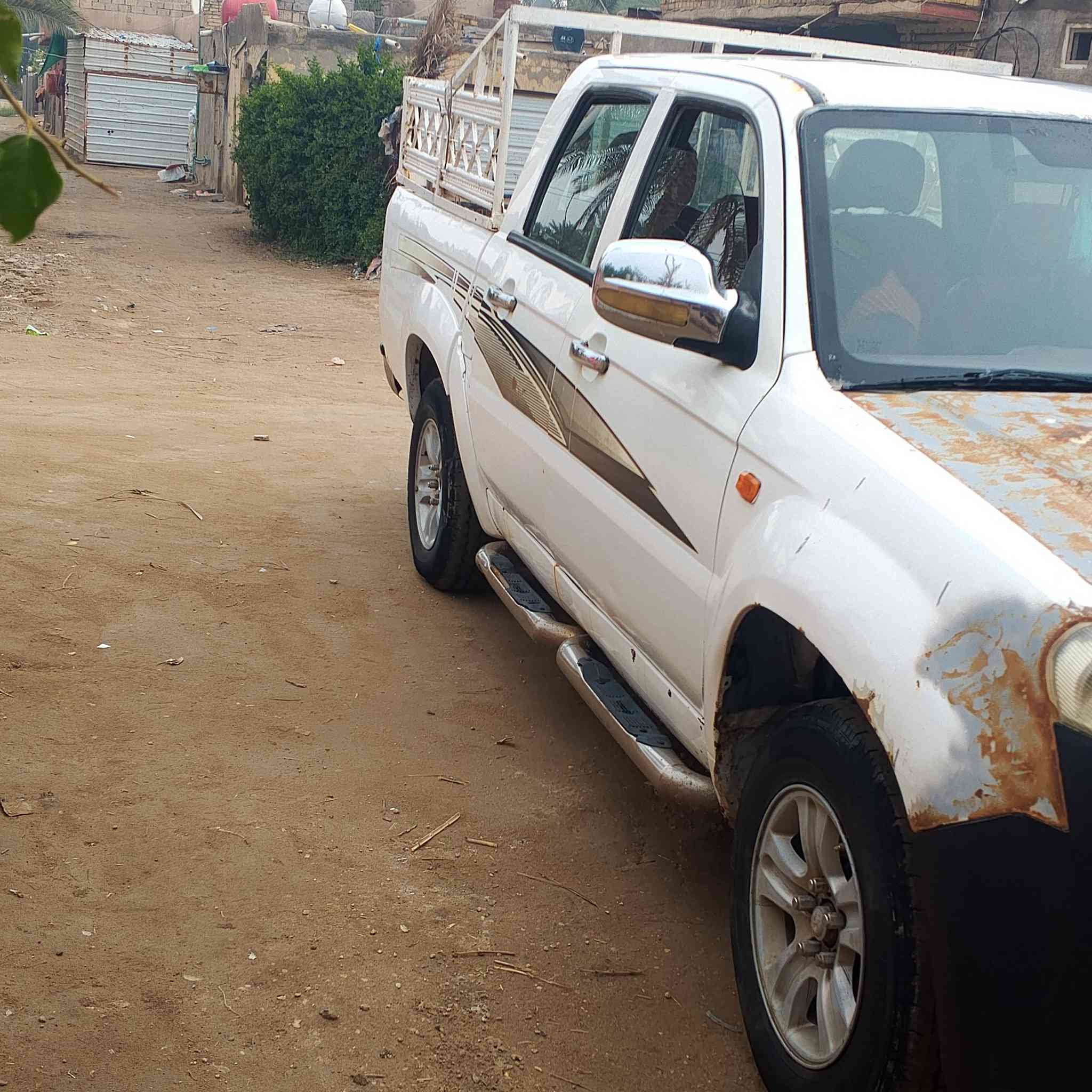 السلام عليكم سكاي للبيع موديل ١٢ رقم نجف عنوان ديوانيه  السعر ٤٥ بيهه مجال رقم الهاتف ***********
