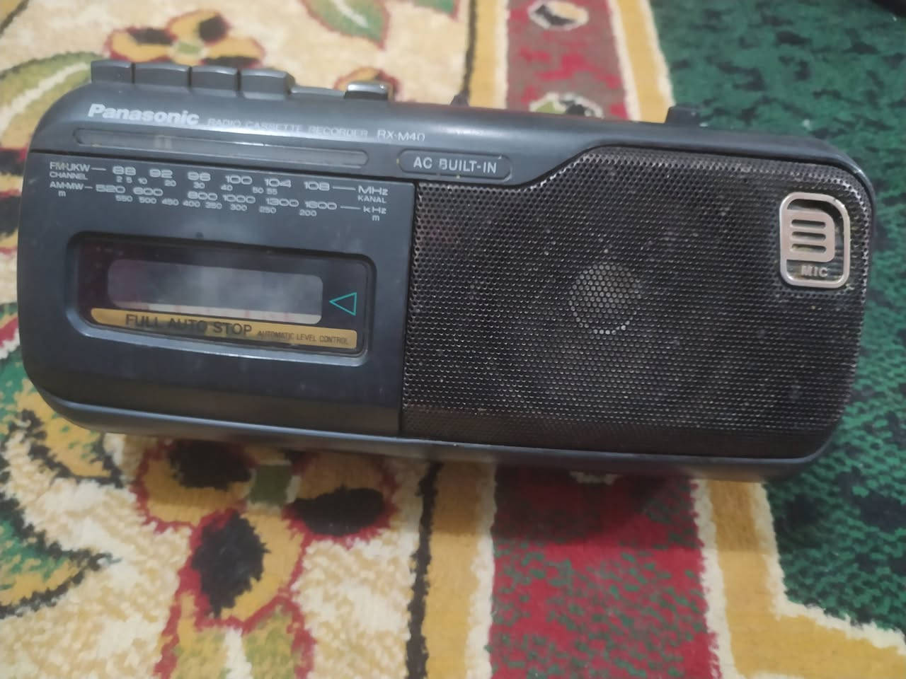 السلام عليكم مسجل راديو باناسونيك نظيف شغل ممتاز السعر 25 مع التوصيل


**إذا كنت صاحب هذا الإعلان وتريد حذفه لأي سبب، رجاءا أرسل رسالة إلى الدعم الفني**