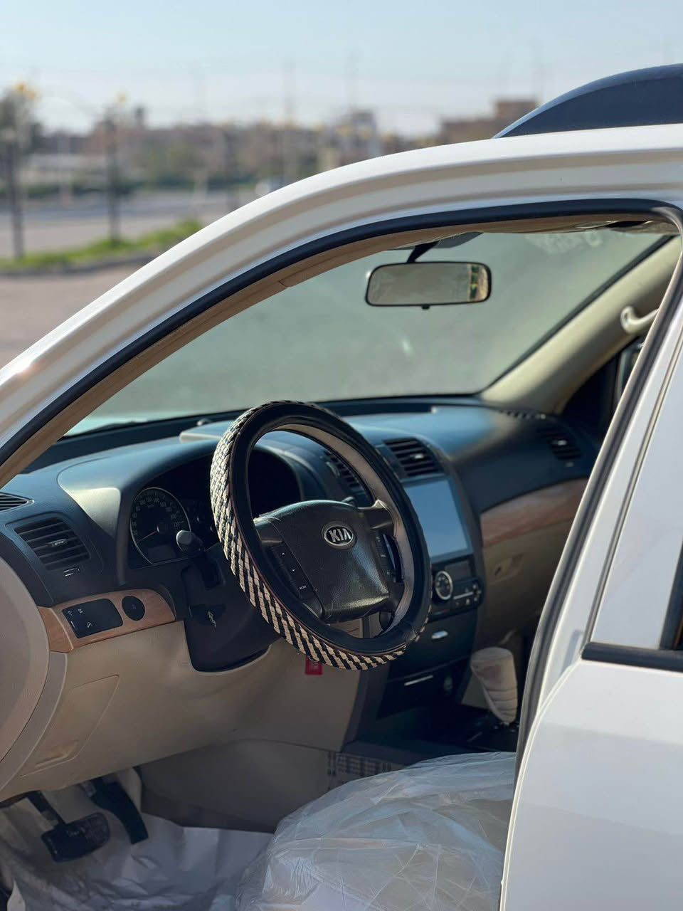 كيا موهافي موديل 2014 بدون صبغ وبدون تبديل وبدون بارد
ماشيه 165 الف كيلو تحويل او كاله حاضر سياره جديده 
 سلايت وجلد وكامره وشاشه بك الايت ليد  
السعر 180 العنوان كركوك *********** كركوك, العراق
