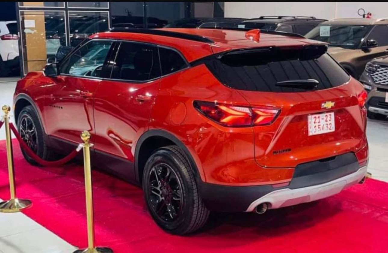 شيفروليه بلايزر 2021 محرك 6سلندر 3600
6 بصمات ابواب و صنوق و تشتغيل 
تشغيل عن بعد
رادار مانع تصادم
رادار جانبي 
تحديد مسار 
حساس خلفي
كاميرا دواره بلاد 
صندوق كهرباء 
بجم كبس بلاد 
كرسي السائق كهرباء
الكشنات الامامية تدفئة
كاربلاي واي فاي بدون كيبل
3 وضعيات قيادة : سبورت -  نورمال - ثلوج
رقم اربيل بأسم شركة وكالة او تحويل حسب رغبة المشتري
فول مواصفات عدا الفتحة 
ماشية 106 تقريباً قابل للزيادة
ويل 18 
حادثها جاملق و باب السائق بدون دواخل مثل ما موضح بالصور  
225 و بيها مجال بسيط 
للاتصال*********** البصرة, العراق
