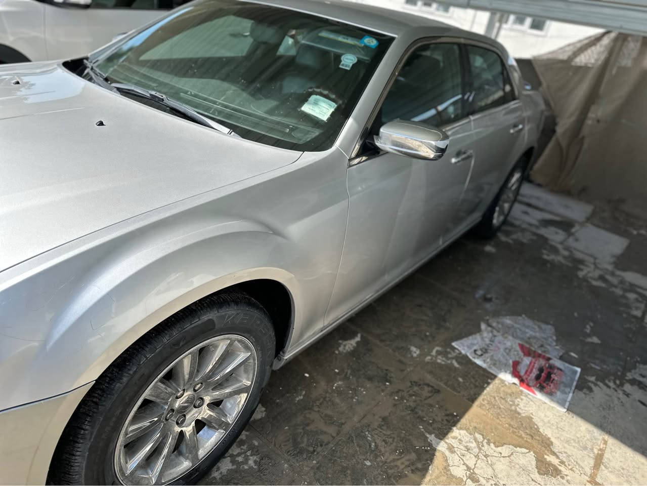 أوباما كرايسلر 300C كلين تايتل 2012
رقم بغداد باسمي
سنوية للـ29
مكفولة من الصبغ والتبديل
شاشة
تشغيل عن بعد
بصمة
كامرة
تخم تاير جديد
تبريد جديد
حدادية جديدة
مكينة وكير مكفولات
ماشية 112 ألف ميل

🟥 الـسـعـر 175

مكاني: الديوانية  : رقمي *********** ديوانية, القادسية
