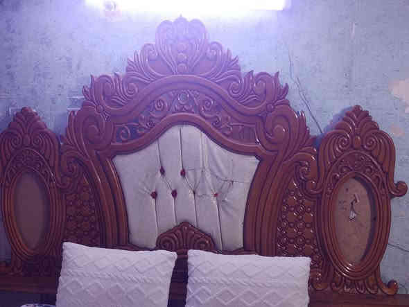 السلام عليكم غرفة النوم حطاطة سعر 900المكان الحارثية رقم *********** /***********
