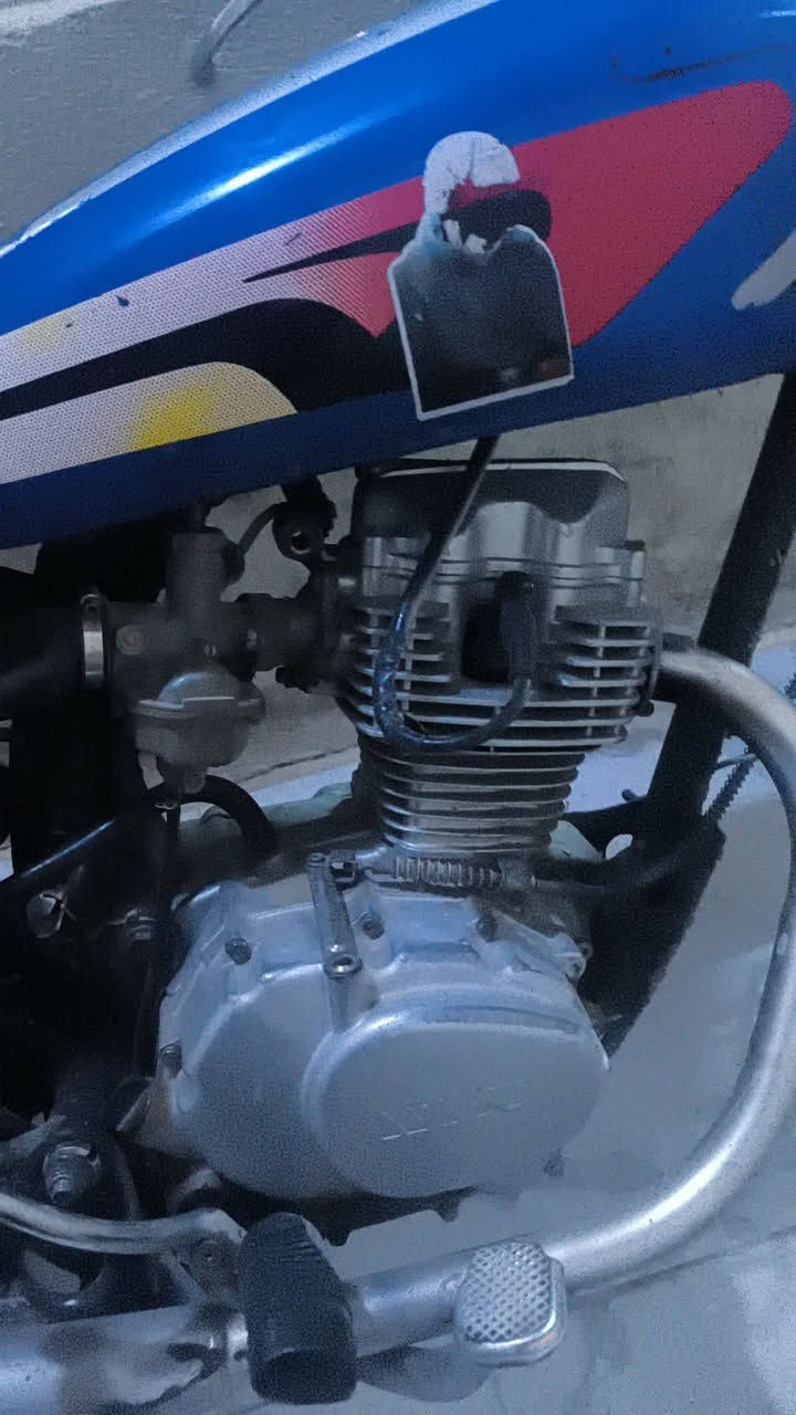 سلام عليكم  4 كير لل بيع  درجة حلوة و نشطة مديل 21 درجة نضيفة بس وصخة😅طين مكينة بس ولفات شرط  سعر 350 مكان رميثة ابو شريش ***********
