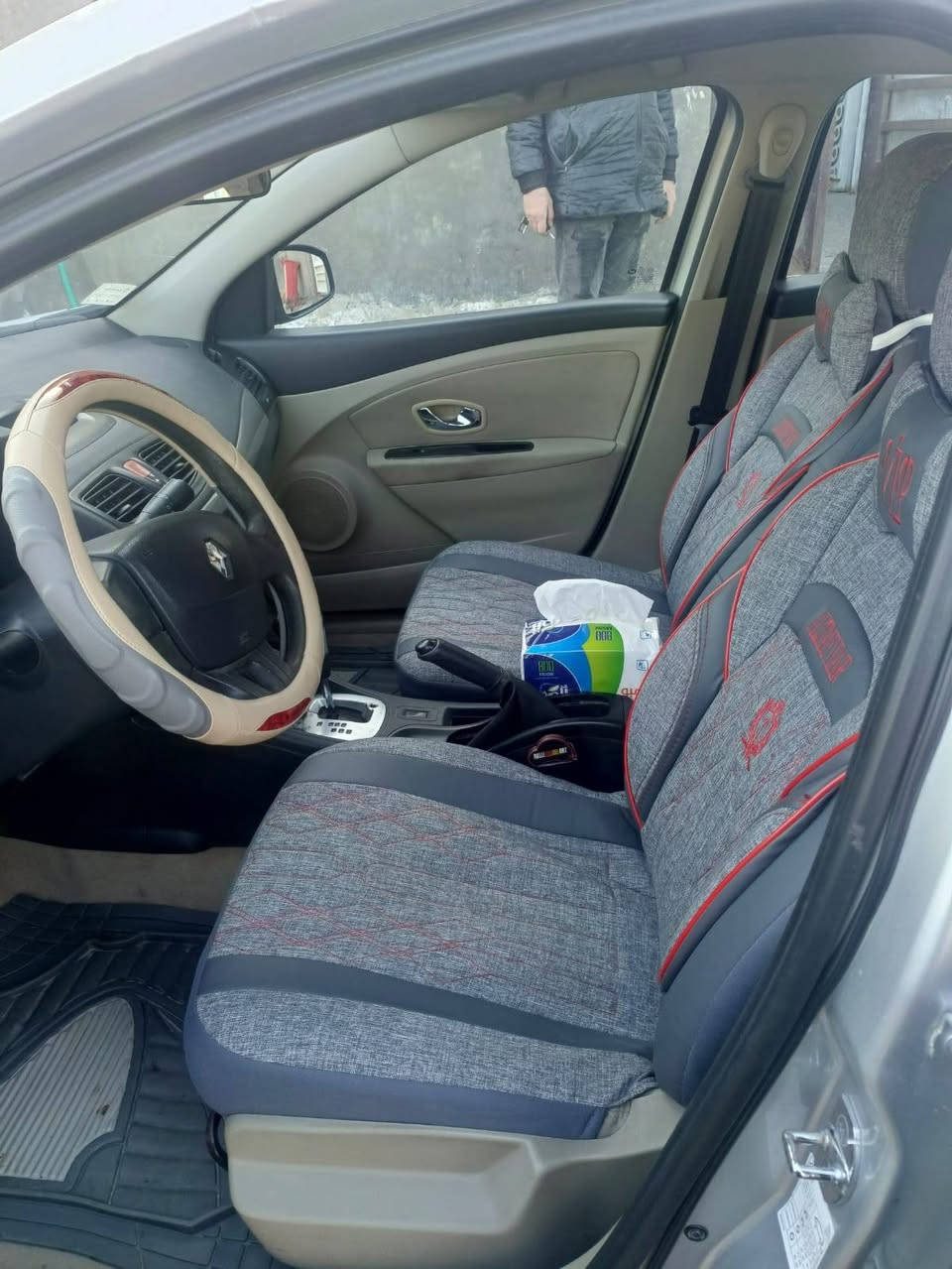 كفاله من الصبغ والتبديل والبارد كله ع وضع الشركه فقط بيها دحجات بسيطة طخات وبيها جراد
تبريد كله جديد بس صونده فالته وطار الغاز رقم قادسيه سنويه لل29 شرط التحويل مكانها نجف_ كوفه شارع المعمل 
سعرها 72 وبيها مجال جدا بسيط
‏‪***********‬‏
مكلف بنشر لتفاصيل اتصل
