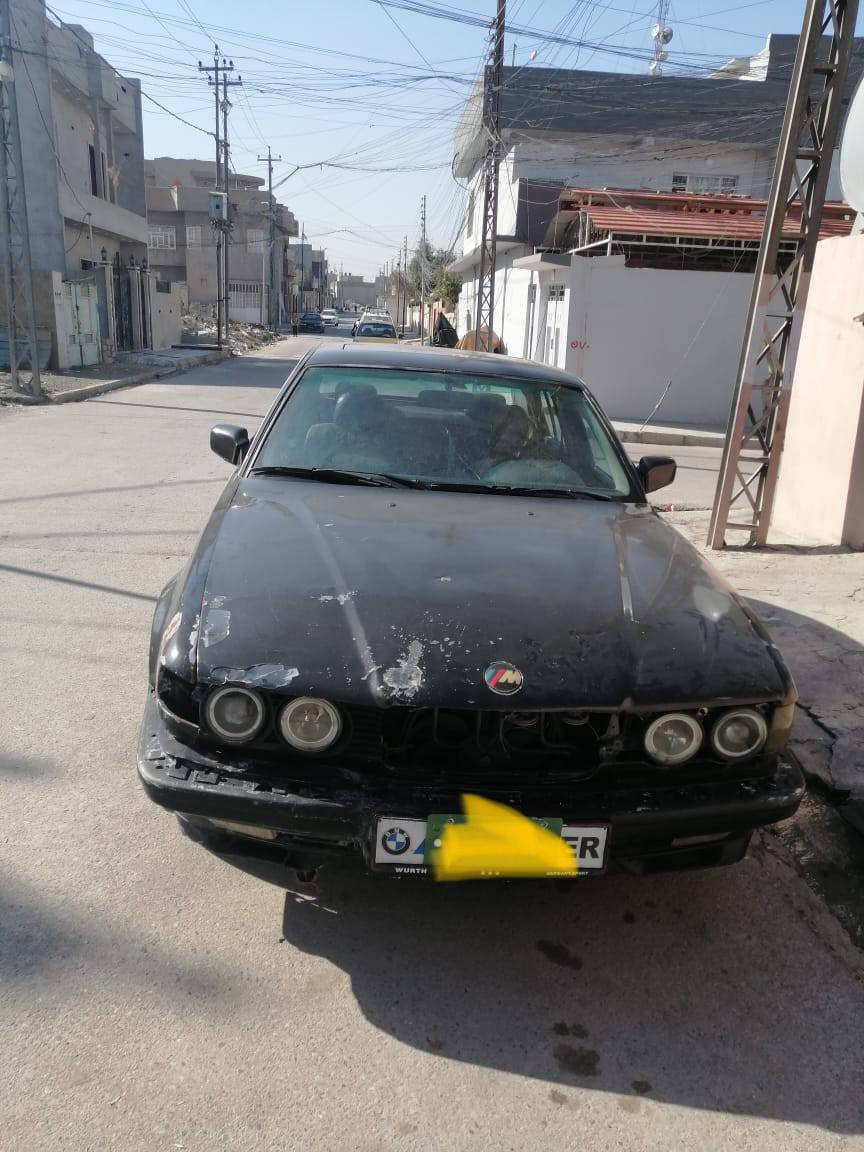 السلام عليكم بي ام Bmw حجم 735
☀فول توماتيك 
☀لون اسود ملكي 
☀وايرمنية شغالة 
☀ويل كب شمس 
☀داخل نظيف جدا 
☀سنوية بيضة + شرط التحويل 
☀عندي وكاله عامه بيها 
☀سيارة جاهزة ماتصرف عليها إن شاءالله 
☀السعر 30 وبيها مجال للطيبين
☀عنوان موصل الايسر 
☀للاتصال: *********** موجود واتساب
