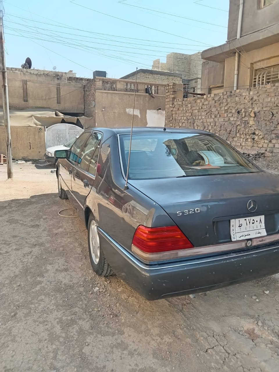 السلام عليكم مرسيدس شبح ٩٣حجم٣٢٠ لبيع سعر٦٥رقم الهاتف *********** رقم بغداد
