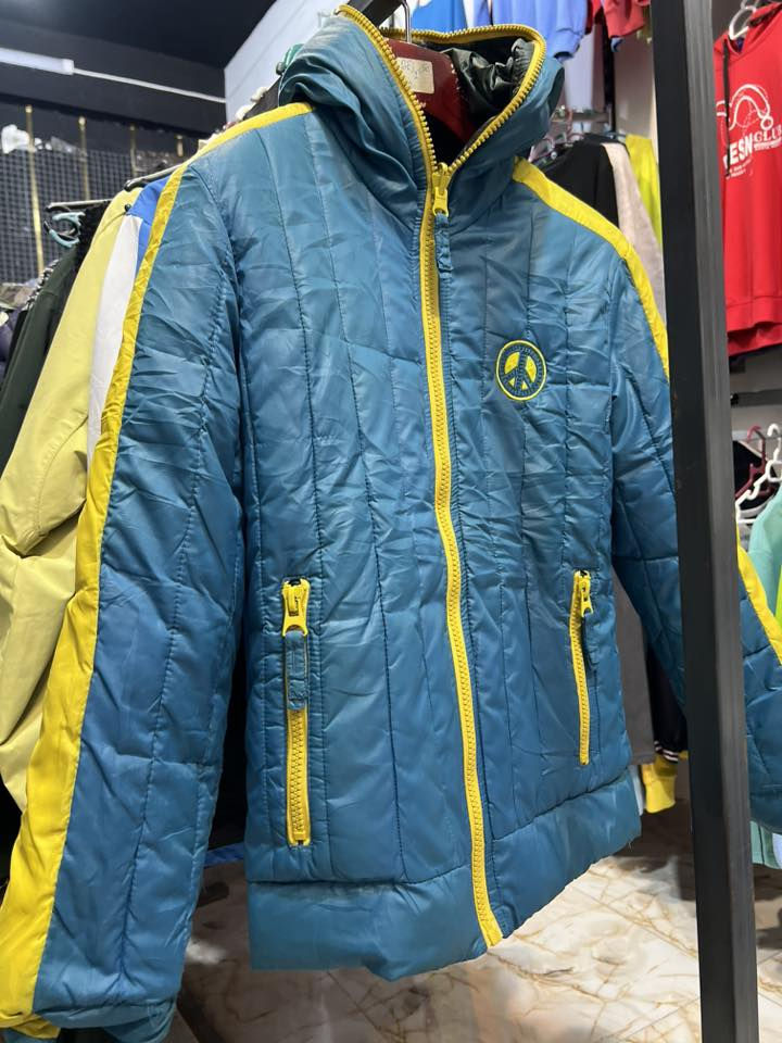 قمصلة وجهين سعر ٨ الف توصيل كل العراق ب ٥ الف
يلبس وزن ٦٠-٦٥
للحجز ***********
