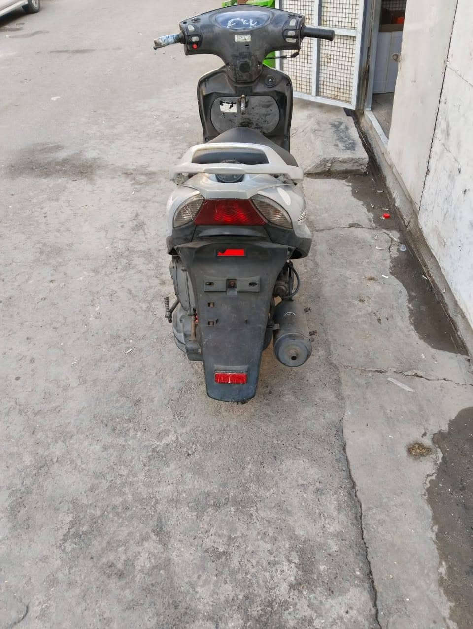 متاح دراجة بلاد برغي ممفتوح بيها ع وضع الشركة كلش نظيفة مكينة ناعمة ترايك وين متريد تايرات جدد تاخذها وتترحم لوالدية مكاني بغداد بالحرية ***********
السعر ٥٥٠ الف
