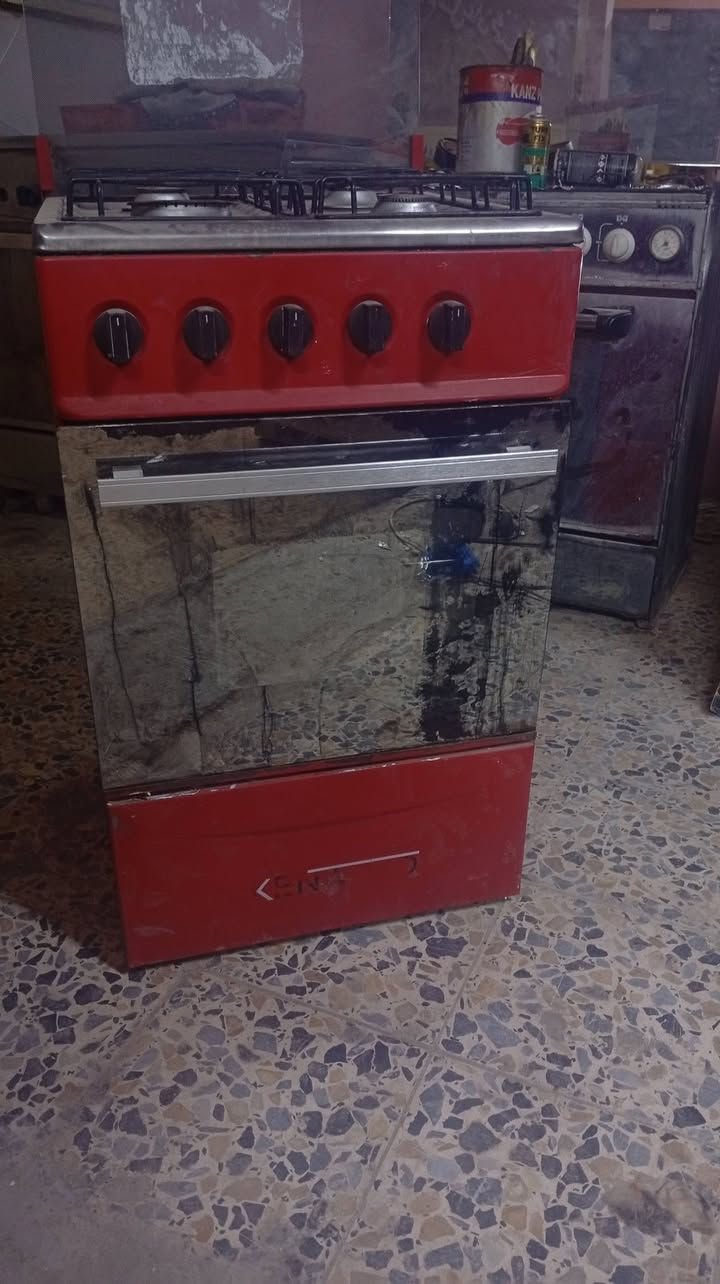 السلام عليكم  طباخ لبيع اخو الجديد بسعر مناسب 75وبيها مجال عنون الحسينيه الراشدية رقم ***********

