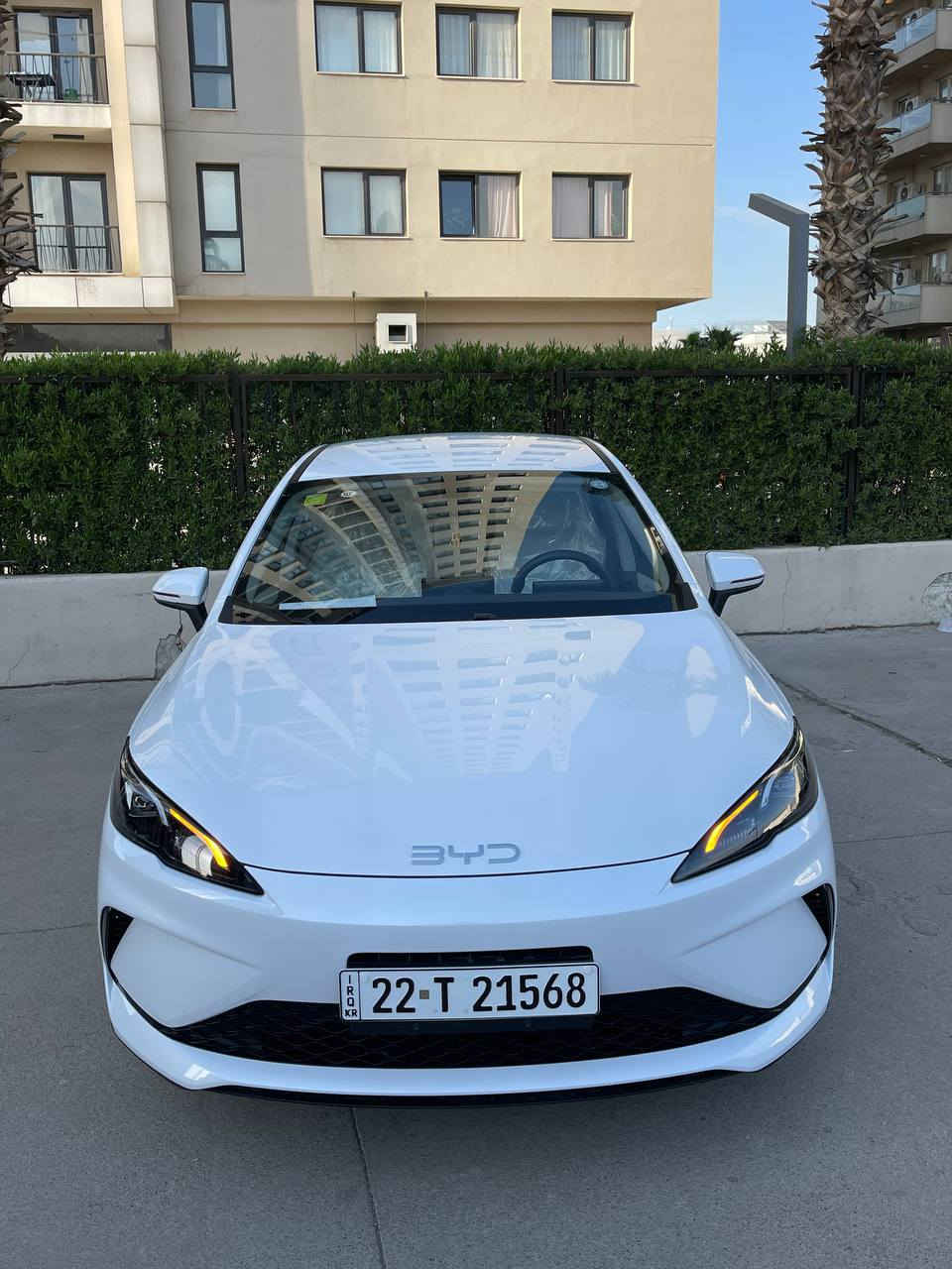 السلام عليكم ورحمة الله🙏
 اBYD سيل 0.5 للبيع 👍 
موديل : 2025 __ ماشيه : 5 الاف 🔹 
ملاحظه ❗ السياره ويل كب الكرووم مو العادي و داخل البيجي مع الشاحنه الاصليه 🔸
سياره مرقم اربيل كامل ✔️ 
مواصفات النصف فول 👇 
شاشة _ كامره _ حساسات خلفيه _ تحكمات ستيرن كروز سرعه _ لايت زنون _ تبريد خلفي _ بصمه _ اوتو هولد _ كشنات جلد 
((مكاان السياره اربيل 📍 )) 
السعرر 126 وبيها مجال بسيط جداا 
*********** يوجود واتس اب
