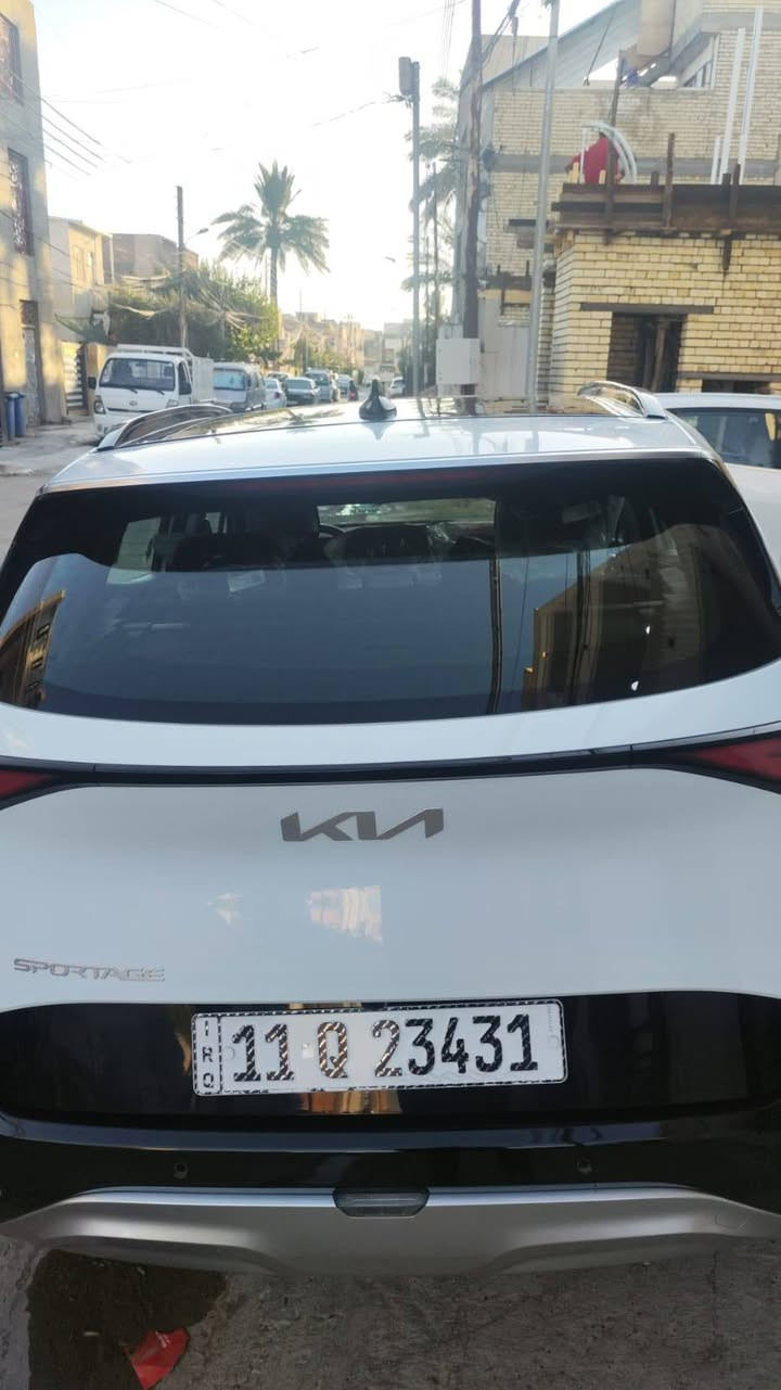 سبورتج 25 رقم بغداد فول مواصفات ماشيه 25 الف بيهة طخة بالباب ممصلحه وبيها شخط بالدعامية
السعر  212 قفل
للاستفسار واتساب ***********
