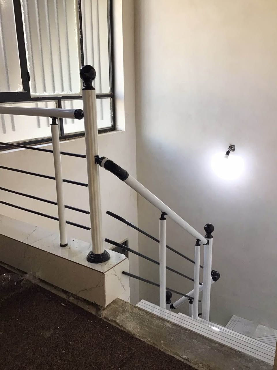 ئامادەین بۆ دروست کردنی محە جەرەی ئەلمینۆم🛠
بە شێوازی .خر.⚫️✅.مرەباح. ◼️✅.جامی سکۆریت.💎✅وە چەندین ڕەنگمان بەر دەستە.وەکو(سپی بەفری)(ڕەش)و(ڕەشی مات)ئنترساد)(سلڤەر)(کرێمی)(زەردگۆڵد)(شاپانی)(ساجی)
وە کاردەکەین بۆ شاری هەولێرو دەوروبەر⏳
به نرخێکی زۆر گونجاو💵👌
بۆ زانیاری زیاتر پەیوەندیمان پێوە بکەن📞📩🛻
لەرێگای(واتسئاپ)(ڤایبەر)(کۆڕەک)*********** أربيل, العراق
