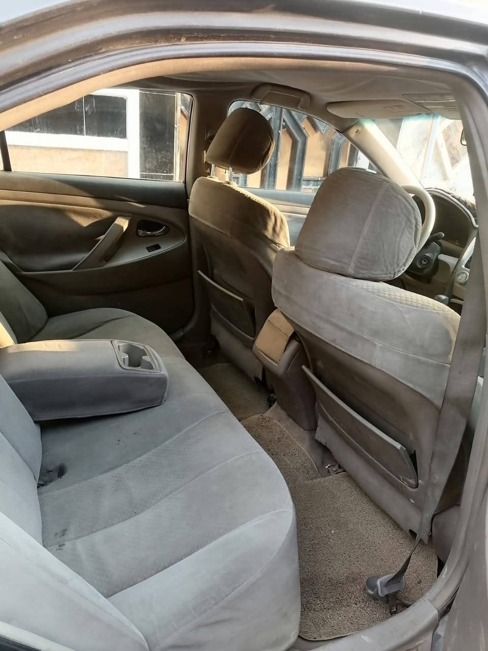 السلام عليكم كامري
2007 رقم بغداد دولي مكينه كير خير من الله مكينه 4سلندر 2400 بجم كبس سويج ريمونت مصبوغه عام جماليه وارد  امريكي حادثه الباب الخلفي الوره فقط تخم تاير جديد صدر خلفي امامي جديد سنويه ل29 تبريد  فقط غاز أيراد نص فول شاشه كامره ماعده الفتحه سياره نضيفه وحلوه و كاعده مكاني بغداد السعر 80 وبيه مجال للطيبين *********** بي واتساب بيع مستعجل
